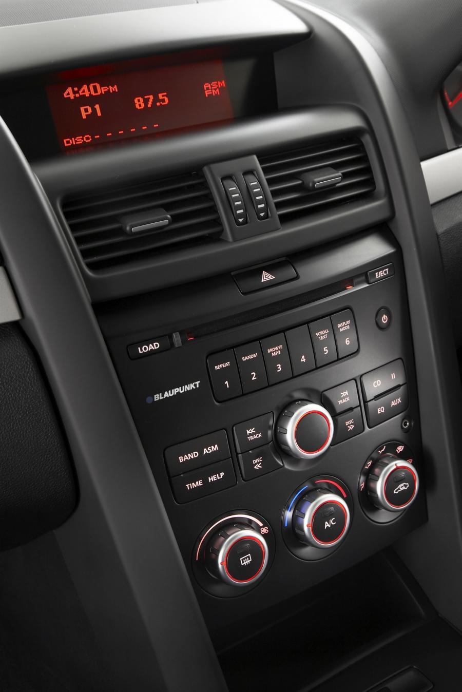  Holden Commodore VE SS Sportwagon 2008 года  (фото 2 из 38)